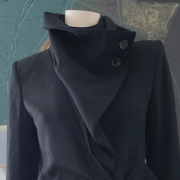 Ann Demeulemeester | Asymmetric Blazer with Oversized-lapel and Zip Details - Picture 7 of 15